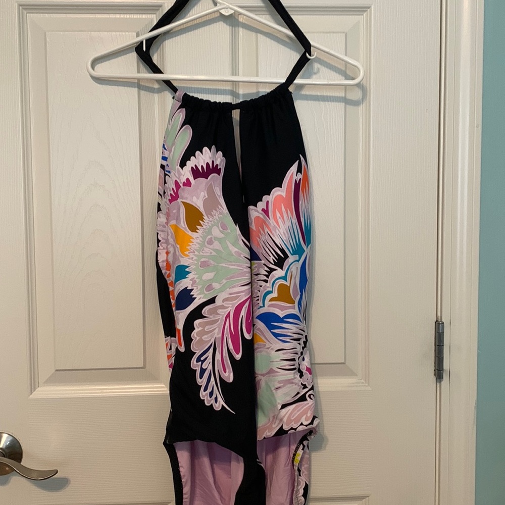 New Trina Turk cute 16w swimsuit. Halter. Seychelles